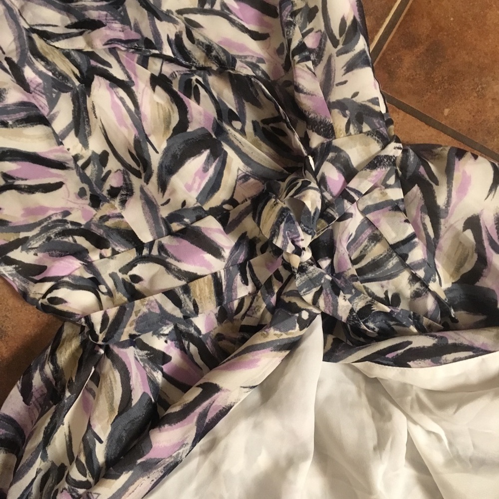 MultiColor Flowy Wrap Dress - Picture 7 of 8